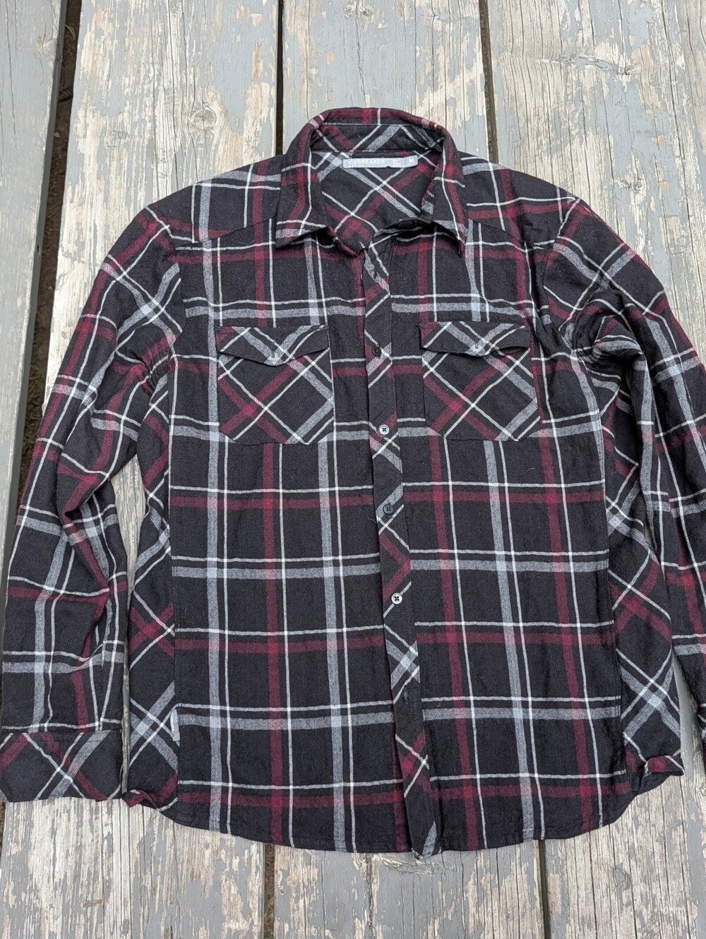 Icebreaker Merino Wool Flannel Shirt Mens M Black Red Plaid Cabincore Mountain